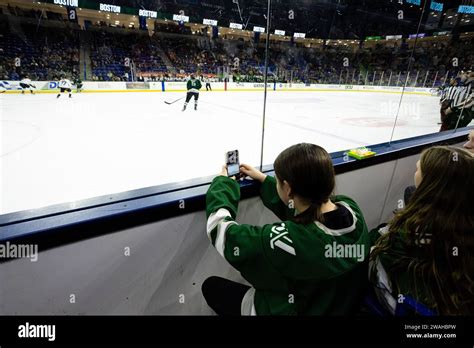 Tsongas Center 3rd Jan 2024 Massachusetts Usa A Young Fan Records