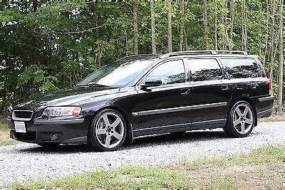 2004 Volvo V70R Auto Black Saphire with Goby interior. Lots of photos ...