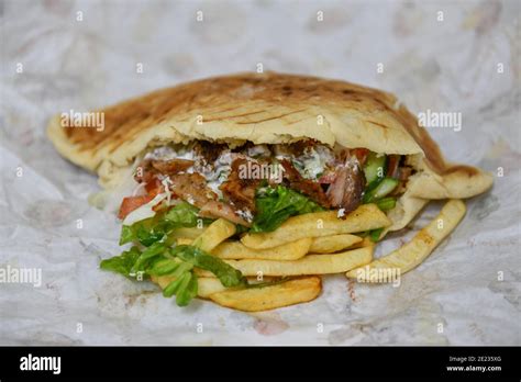 Griechisches Brot Hi Res Stock Photography And Images Alamy