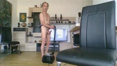 Elektrochock Und Mit Sraubsauger Wichsen German Gay Man Porn XHamster