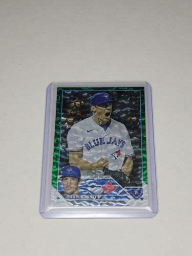 Chris Bassitt 2023 Topps Series 2 Green Rainbow Foil 140499 Blue Jays