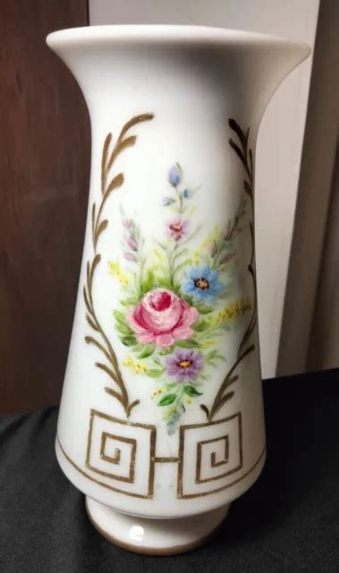 Vase En Opaline Napol On Iii Xix Me D Cor Floral Et Dorures Peints