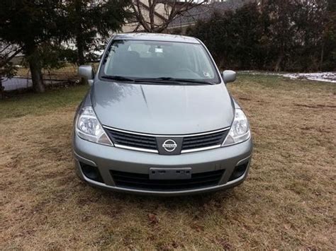 Purchase Used Nissan Versa S Hatchback Door L In United