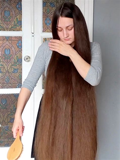 Video Beautiful Brunette Realrapunzels