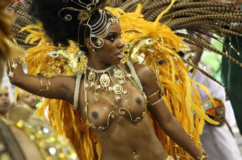 Sexy Nude Babes At Carnival