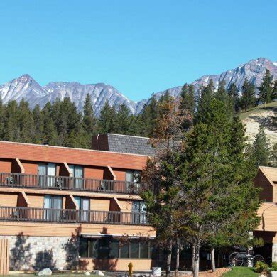 12 Best Hotels in Jasper National Park | U.S. News Travel