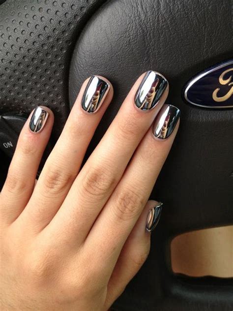 Gorgeous Metallic Nail Art Designs Art And Design Metallic Nail