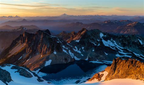 Jaw-dropping views high above the Cascades. Washington, USA (OC) 5183