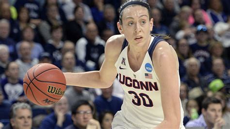 Breanna Stewart Uconn Star Wins Third Ap Player Of The Year Award Sports Illustrated