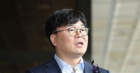 검찰 `김여사 명품백 구매·보도` 서울의소리 기자 피의자 신분 조사