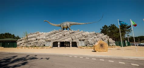 Dino Parque O Parque Tem Tico Dos Dinossauros Na Lourinh Portugal