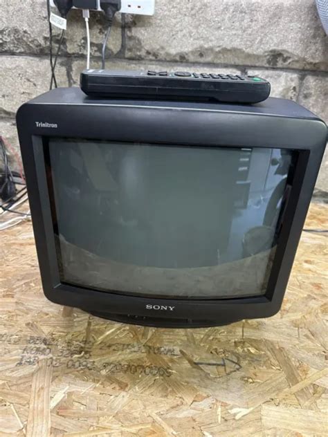 VINTAGE SONY TRINITRON KV M1400U Colour 14 CRT Retro Gaming TV Tested