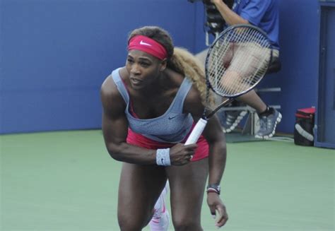 serena rebounds  loss  convincing win  singapore  york