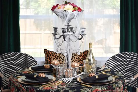 DIY Halloween Table Centerpieces to Pair With Spooky Spread