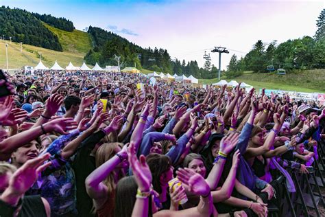 Qui Sont Les Artistes Qui Enflammeront La Sc Ne Du Festival De La Paille