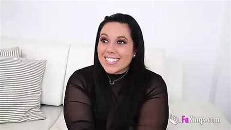 Ze Heeft Het Nodig Een Zwarte Lul Voor Arme Geile Bbw Vicky Xhamster