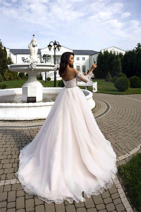 Tina Valerdi Dantela Bridal Couture Monroe Dantela Bridal Couture