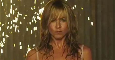 Jennifer Aniston S Steamiest Ever Sex Scenes Lesbian Romp To Topless