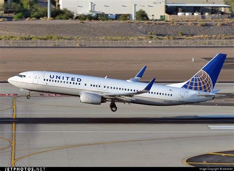 N Boeing United Airlines Scot Wattawa Jetphotos