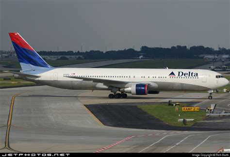 N125DL Boeing 767 332 Delta Air Lines Rich Barth JetPhotos