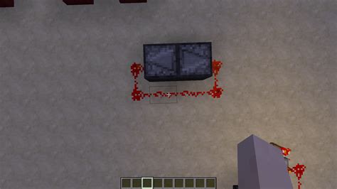 Redstone clock (has probably already been discoverd but i just ...