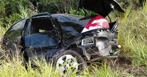 G1 Buraco pode ser causa de acidente em estrada de São Roque diz