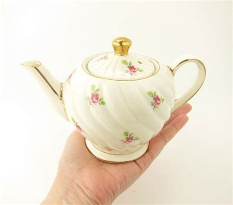 Vintage Sadler Rosebud Swirl Teapot With Gold Gilt Trim Tea Etsy