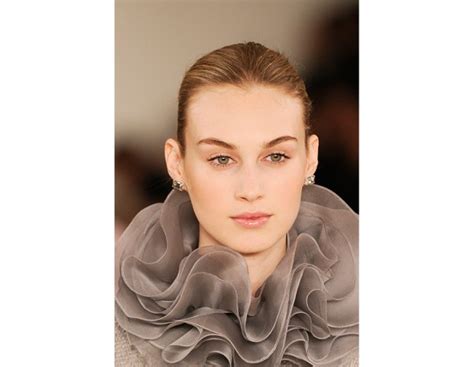 Trucco Nude Le Proposte Autunnali Dalle Sfilate E I Prodotti Per Viso Occhi E Labbra Tu Style