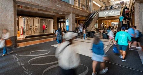 Why The Magnificent Miles 900 North Michigan Mall Is Thriving Crain