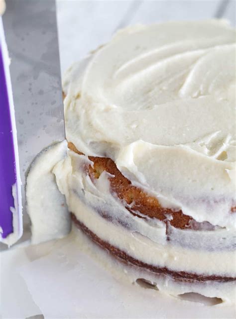 How To Frost A Naked Cake Or Semi Naked Cake For Beginners