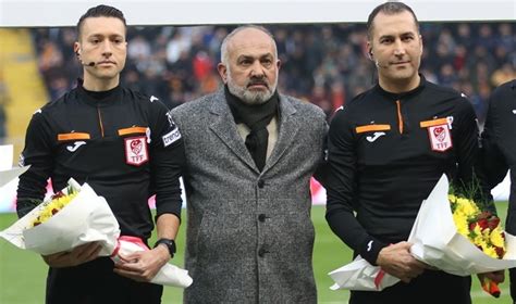 Kayserispor Lideri Ali Çamlı pişman oldu Hakemlere çiçek vermek