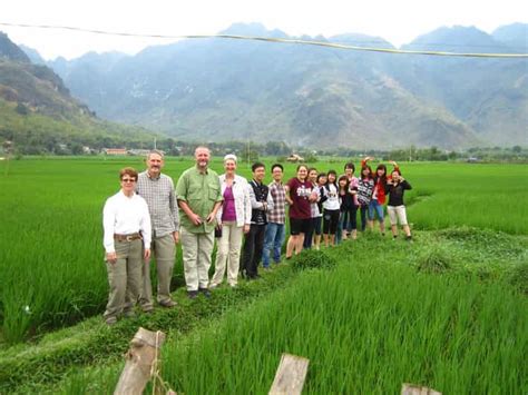 Z Hanoi Mai Chau Valley I Hill Tribes 2 Dniowa Wycieczka Trekkingowa