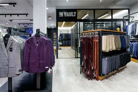 Men’s Wearhouse unveils ‘Next Gen’ store incorporating digital shopping ...