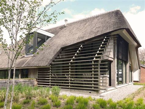 Natuurwoning Rieten Dak Eiken Gebinten Met Glas IBOC Schuur Huizen