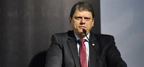 Tarcísio de Freitas do Republicanos é eleito governador de São Paulo