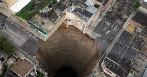sinkholes   earths happening pursuit   university