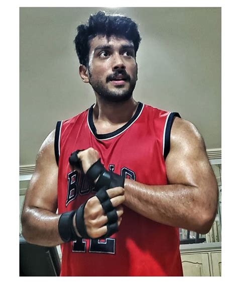 Kalidas Jayaram hits the gym and looks all beefed up!