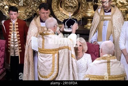 La reina Camilla acaba de coronarse con la corona de la reina María y