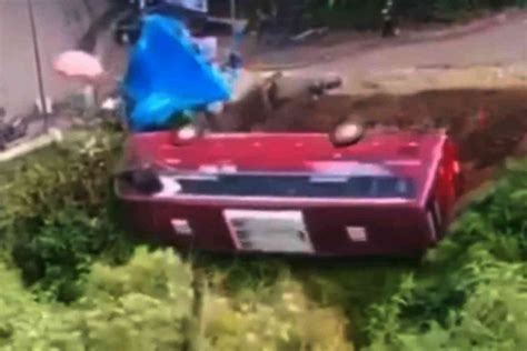 Bus Peziarah Terjun Ke Jurang Di Kawasan Guci Tegal Satu Orang Tewas