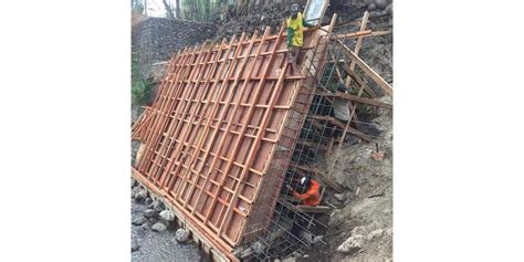 Jasa Kontraktor Retaining Wall Terbaik Kalimantan Oleh PT Triputra