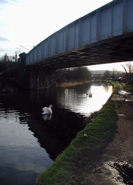 Dockfield Road Railway Bridge Paul Glazzard Cc By Sa 2 0 Geograph