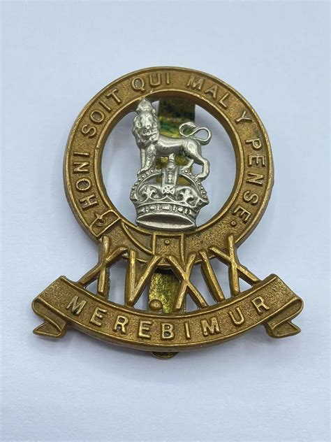 WW2 Period British 15th 19th The Kings Royal Hussars Slider Cap Badge