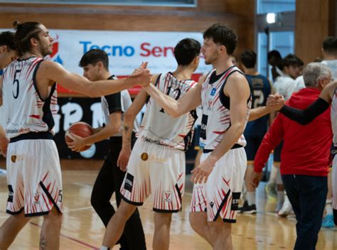 La Virtus Siena Torna Alla Vittoria Battuta Lucca