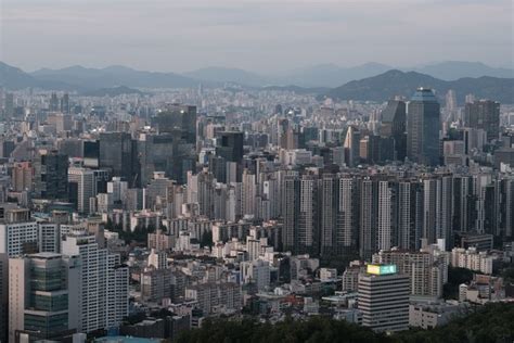 40주 연속 서울 아파트값 하락 다만 3주 연속 낙폭 둔화