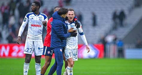 Strasbourg deux joueurs se sont battus après la défaite à Lille