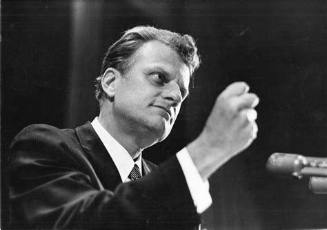 Billy Graham 99 Dies Pastor Filled Stadiums And Counseled Presidents