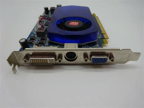 SAPPHIRE RADEON HD 3650 512MB DDR2 PCI E GRAFIKKARTE DVI VGA S Video