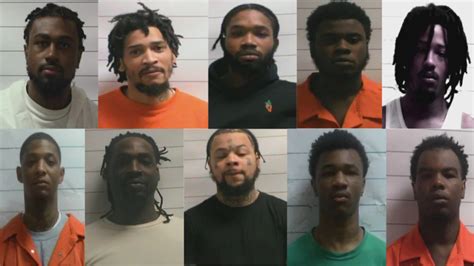 UPDATE: 7 Louisiana Inmates, Including 4 Accused Murderers, Still At ...
