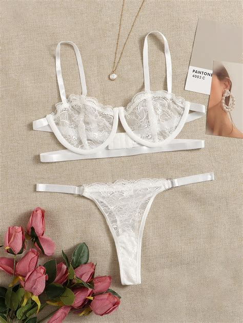 Contrast Lace Underwire Lingerie Set Wishupon