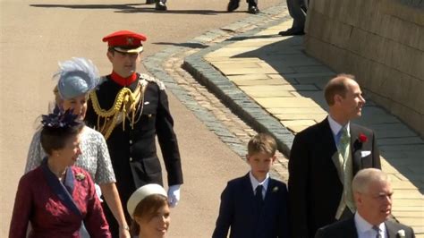 Royal Family members arrive at wedding | News UK Video News | Sky News